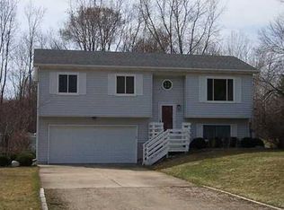 3889 Willoughby Rd, Holt, MI 48842