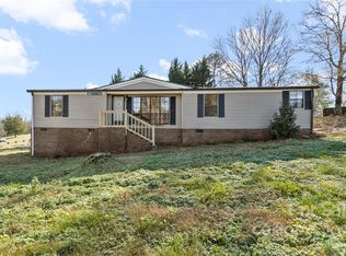 8099 River Bend Rd, Claremont, NC 28610