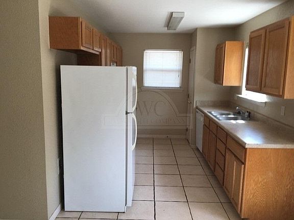 4th image of 1103 Muelhause St