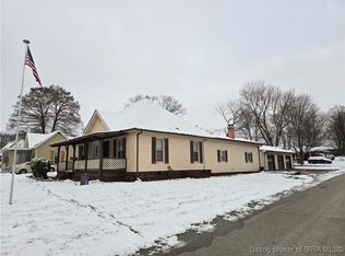 901 N College Avenue, Salem, IN 47167