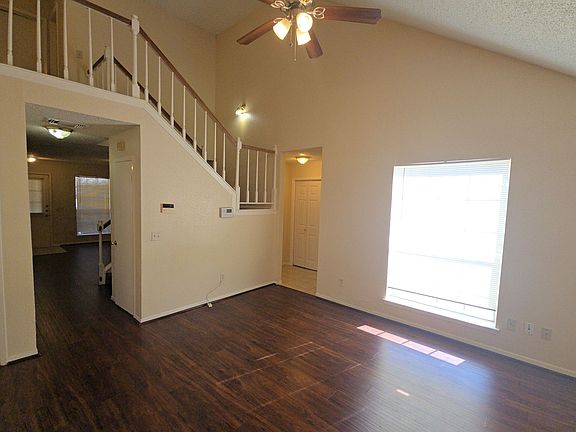 2nd image of 2814 Great Lakes Ave