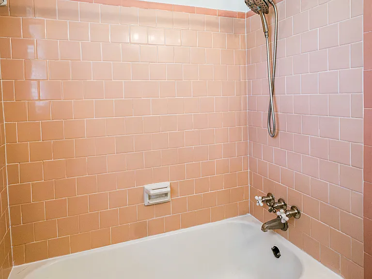 5604 Paulsen St — Photo 37