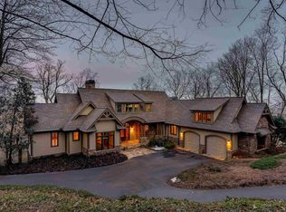 8 Goshawk Dr, Landrum, SC 29356