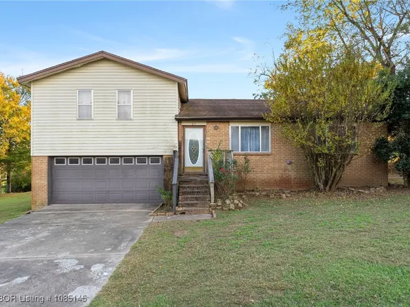 611 Honeysuckle Ln, Greenwood, AR 72936