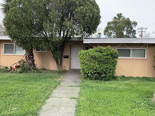 1919 Wahl Way Photo 1