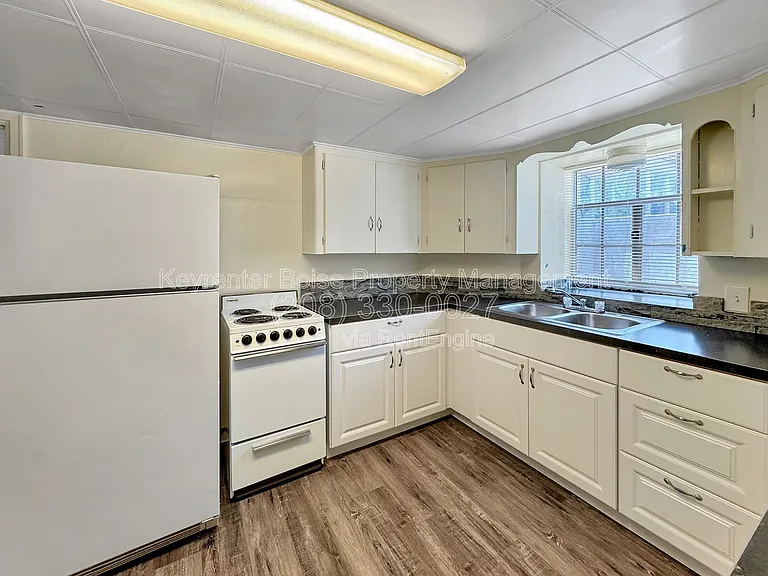 214 W Bannock St #5 — Photo 4