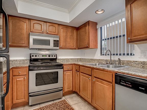 3rd image of 3420 W Danbury Dr APT C124