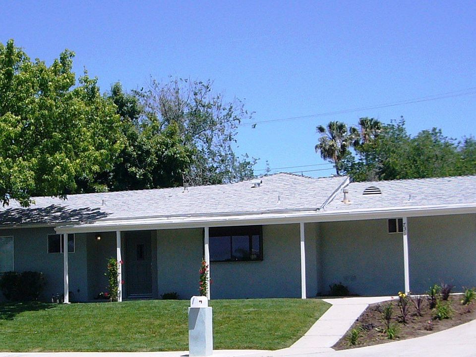 1st image of 731 E Avenida De Las Flores