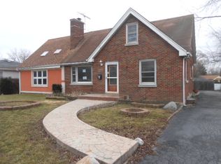 26 E Joe Orr Rd, Chicago Heights, IL 60411