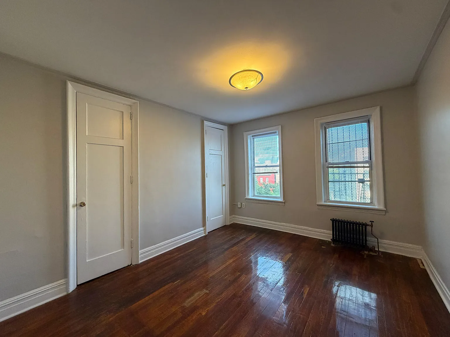 3 bed, 950 sqft, $2,295 — Photo 3