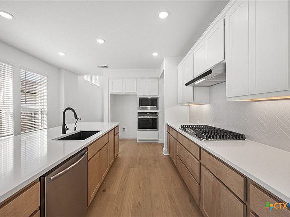4th image of 209 Monrovia Way