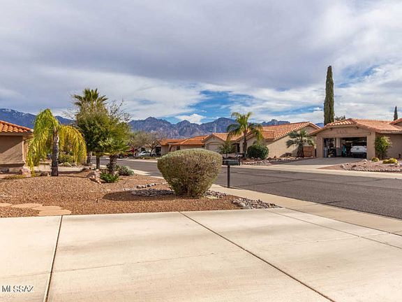 4th image of 1015 E Desert Glen Dr