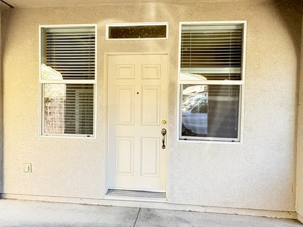 1561 Jainine St, Santa Rosa, CA 95403