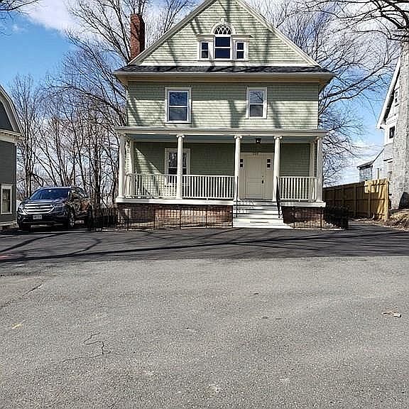 1st image of 120 Mill St