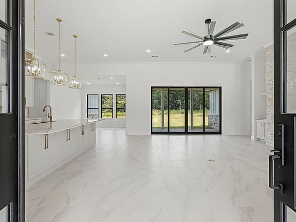 4th image of 70 Quiet Springs Trl