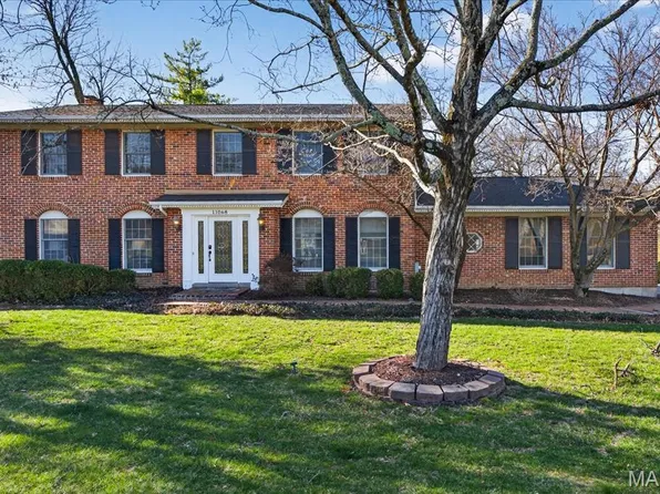 11068 Graeser Ln, Saint Louis, MO 63141