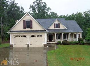 228 Amberleigh Cir, White, GA 30184