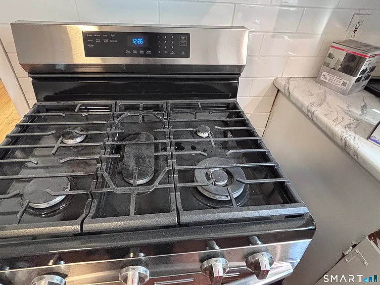 95-97 Grandview Ter — Photo 13