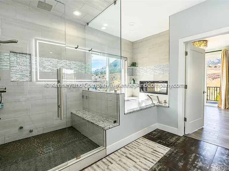 6438 Farthing Dr — Photo 23