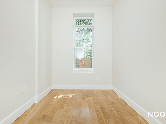 5th image of 860 Hancock St #11