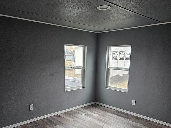 4th image of 73 Abbott Rd