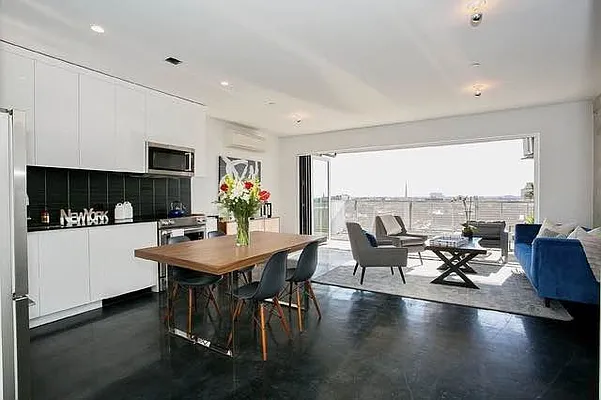 Rented by EXR | media 16