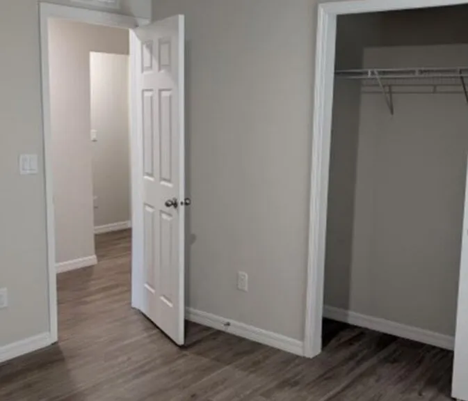 83 Wheatfield Dr #A — Photo 11