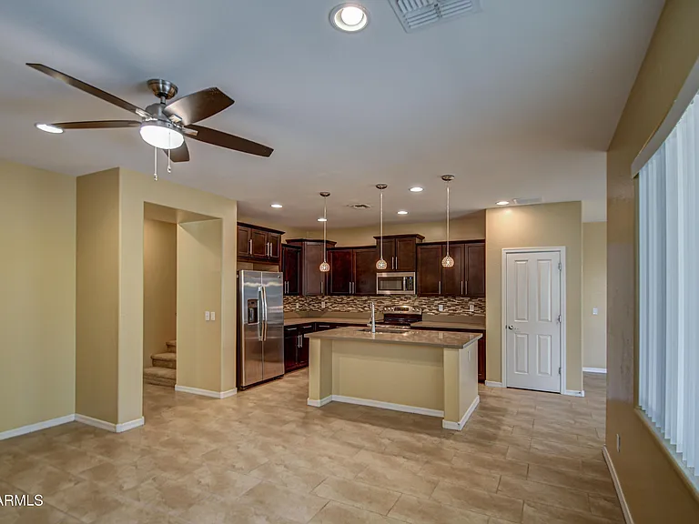3114 E Franklin Ave — Photo 10