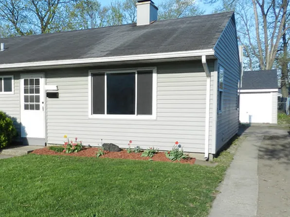 8115 Robertson Pl, Highland, IN 46322