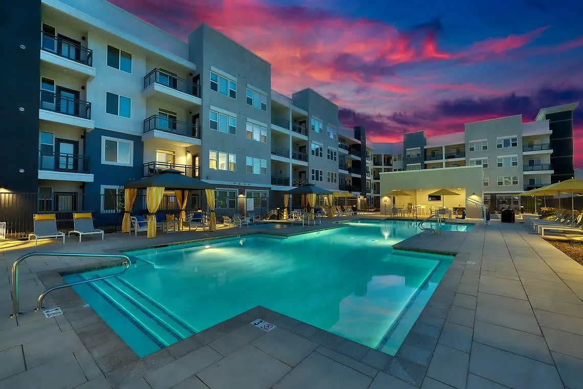 Cuvee Apartments — Photo 3