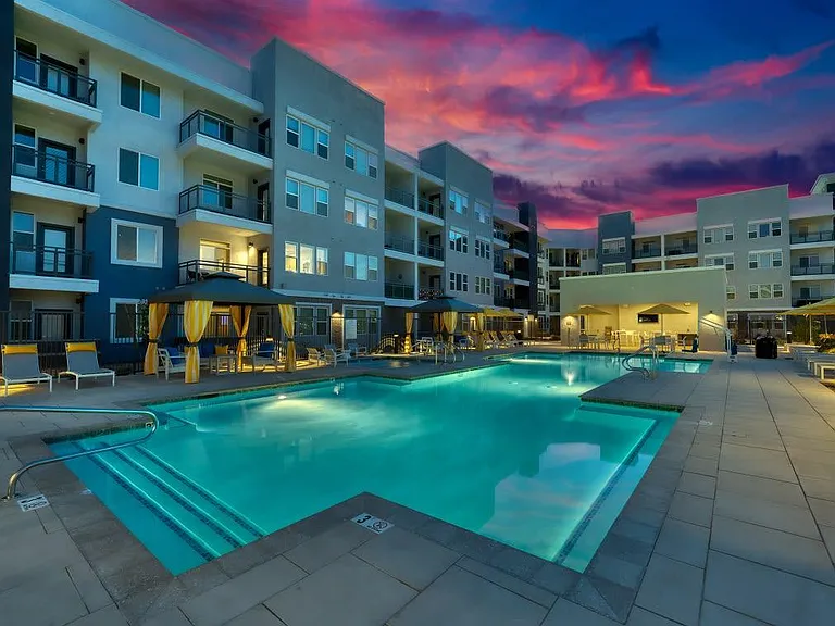 Cuvee Apartments — Photo 4