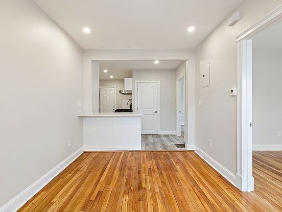 5th image of 9 Kimball St #1R