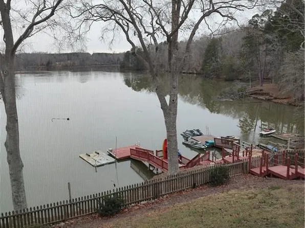 1957 Hickory Point Dr, Lexington, NC 27292