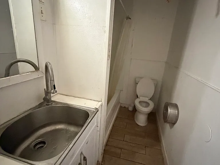 625 Lake Ave #1 — Photo 7