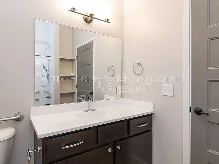 335 Center St #207 — Photo 9
