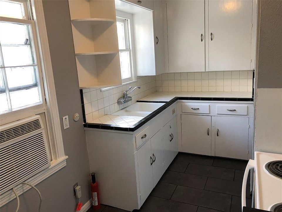 1st image of 2613 Crocker St APT 4