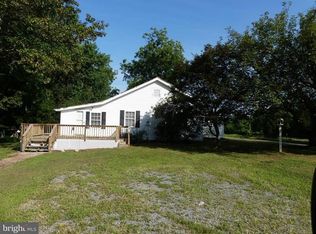 30104 Zoar Rd, Locust Grove, VA 22508