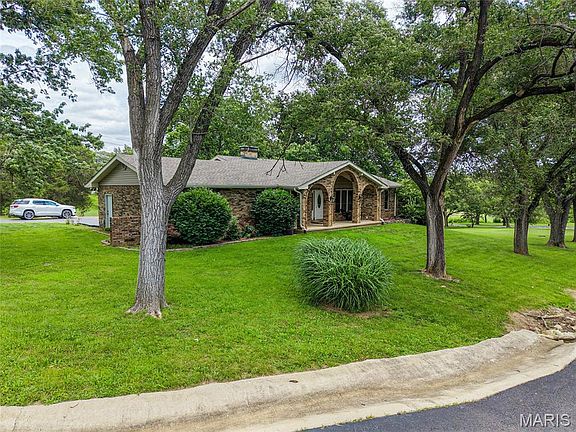 5th image of 1726 Lake Virginia Dr