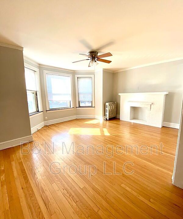 1st image of 4899 N Hermitage Ave APT 1