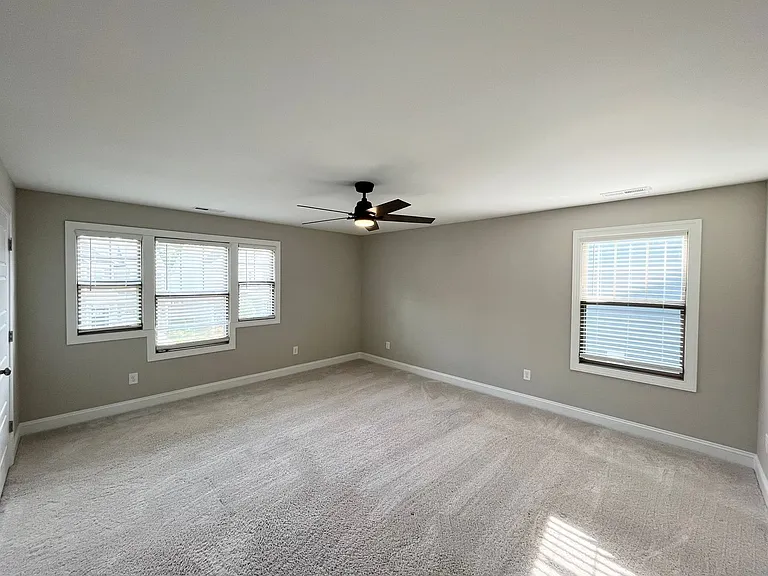 1002 Greatland Rd — Photo 11