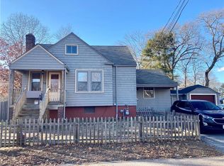 79 Belt St, Warwick, RI 02889
