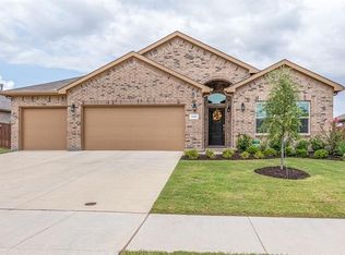 516 Dunster Ln, Saginaw, TX 76131