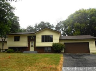 2279 Dahl Ave E, Maplewood, MN 55119