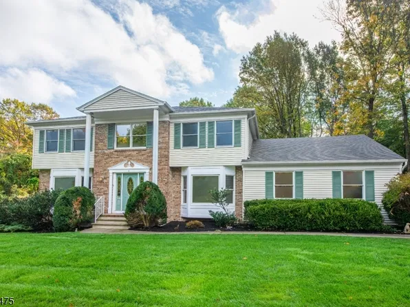 4 STRATFORD DR, Randolph Twp., NJ 07869