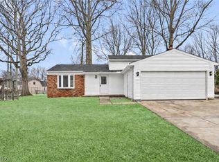 26938 Southwood Ln, Olmsted Township, OH 44138