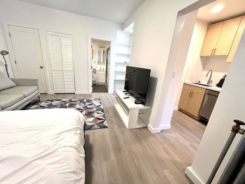 1st image of 1075 Ofarrell St #1311R