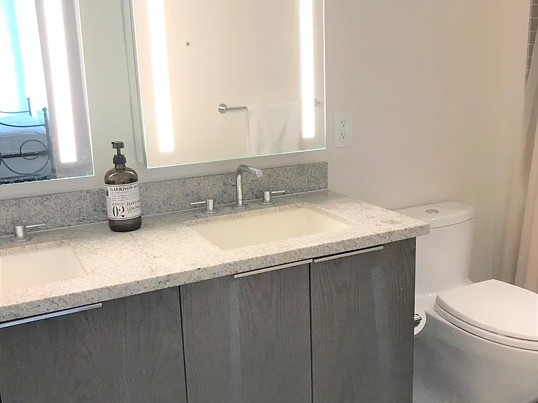 1001 Queen St #3205 — Photo 12