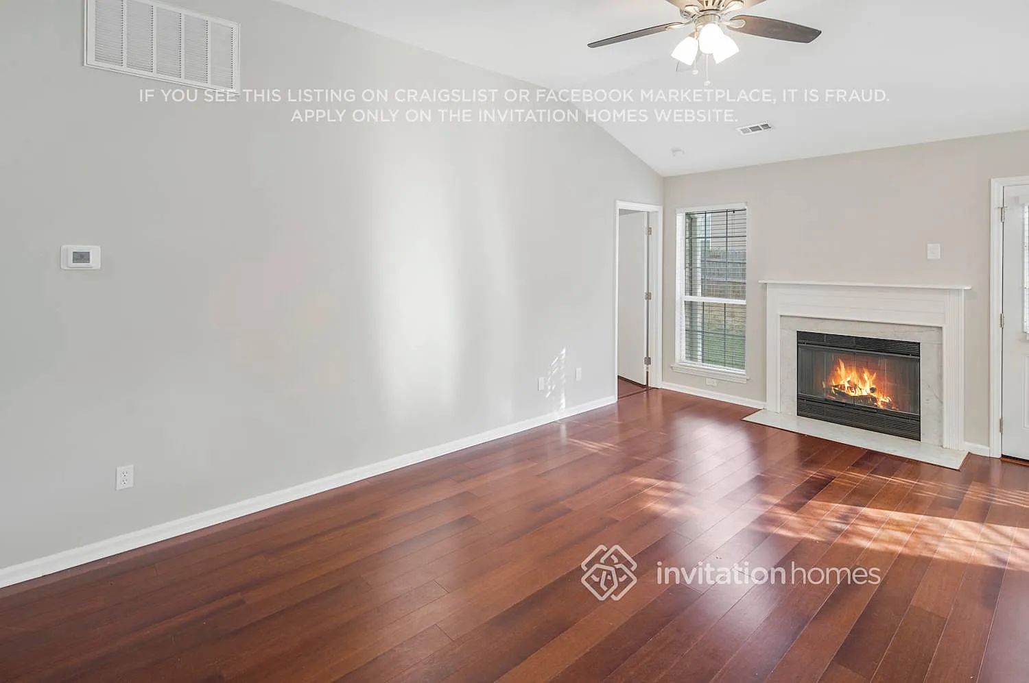 9102 Eaker Ct Charlotte, NC 28215 — Photo 3