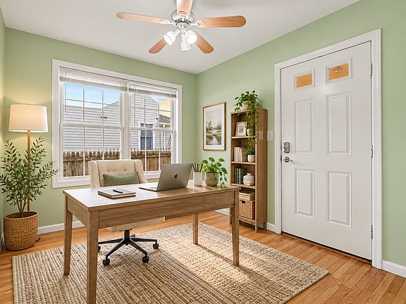 4th image of 7 Fenwick Pl #2