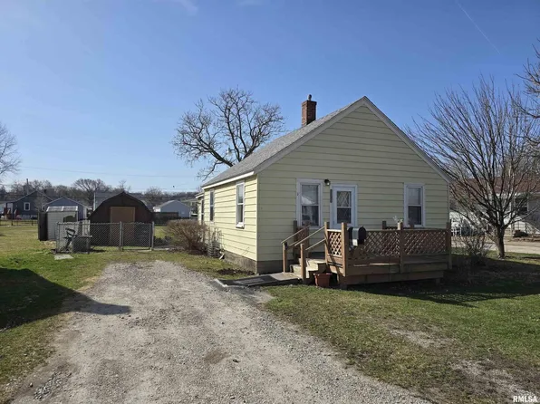 610 8th Ave W, Milan, IL 61264